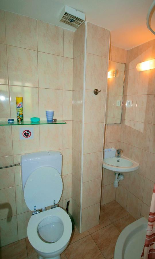 Studio Apartman Стара Башка Экстерьер фото